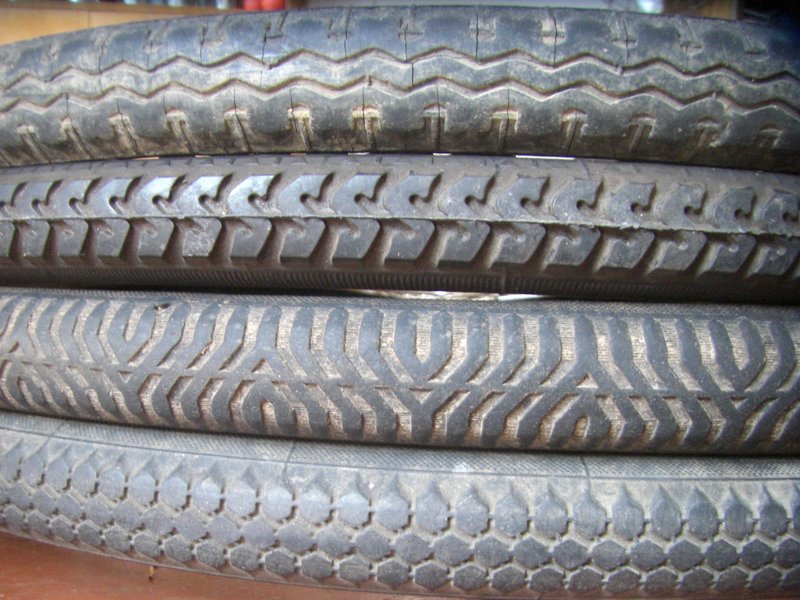 Ein paar Profile von Semperit Reifen - Semperit Waffenrad Reifen: ein kleiner Überblick 